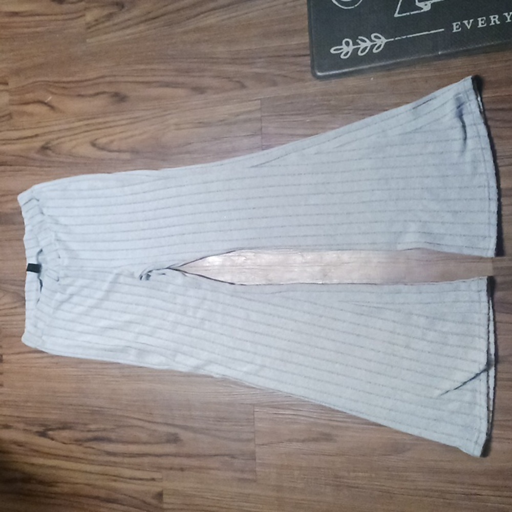 Flared grey pants